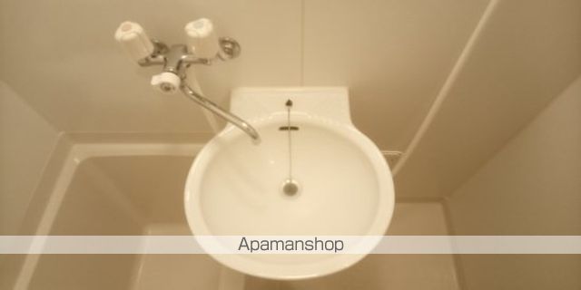 レオパレスヌーボフカサカIIIの内装写真