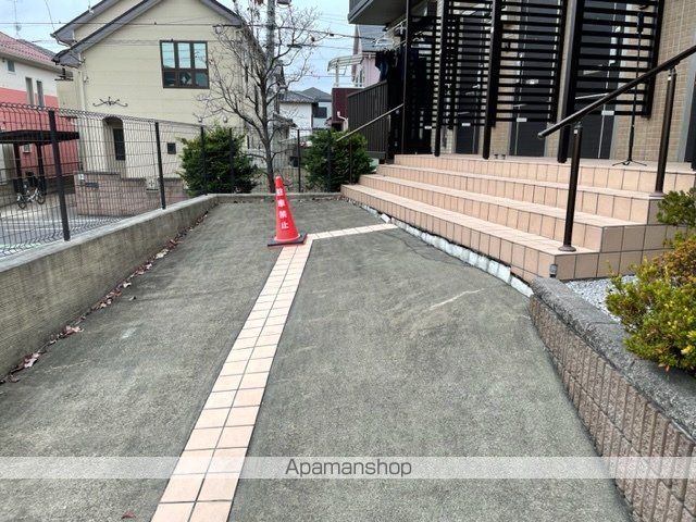 コートプラセール Aの玄関写真