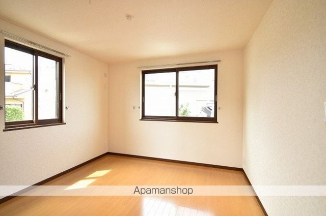 厚木市 2階建 築15年の内装写真