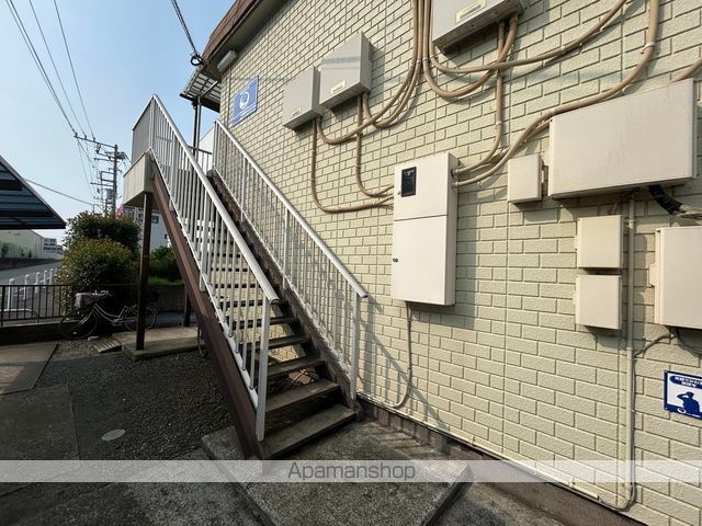 グリーンヒルズAの玄関写真