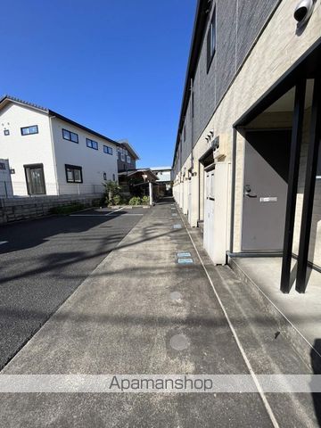 レオパレス大楽寺IIの玄関写真