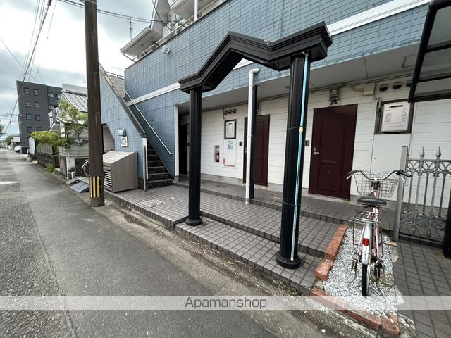 ノッティングヒルズの玄関写真