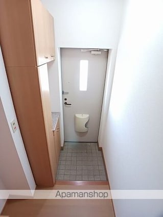 ビズ・コートＡ[2LDK/62.48m2]の玄関