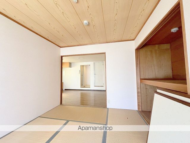 ウエストコーポ平岡の内装写真