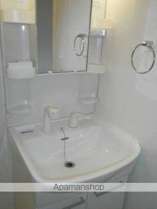 コンフォート東川口　Ｂ棟[2LDK/51.15m2]の洗面所