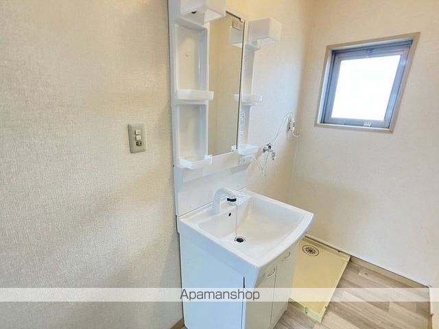 ほどのニッセイハイムの内装写真