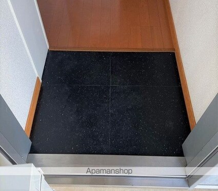 レオパレスエントピアホープ[1K/23.18m2]の玄関