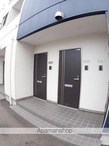 グレース沼垂東の玄関写真