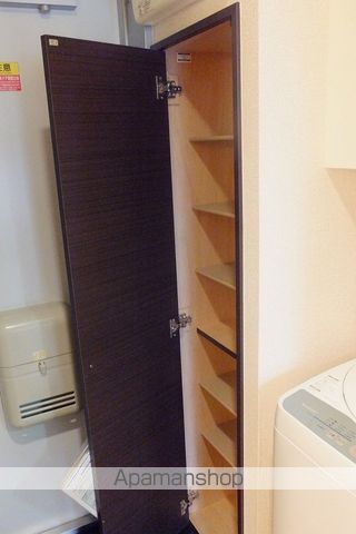 レオネクストフローラ堀ノ内の内装写真