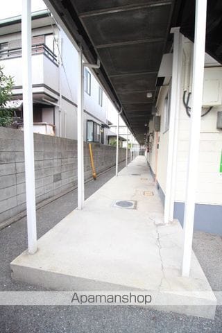 ハイムデアフロイデIの玄関写真