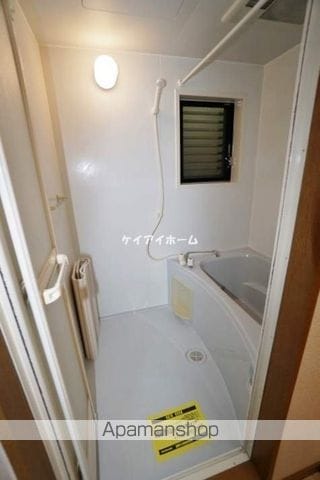 ジンジャエールIIの内装写真