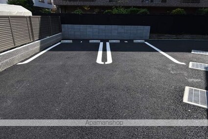 Ｉ’ｓガーデン[1LDK/40.4m2]の駐車場