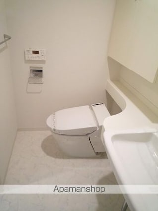 東京都世田谷区用賀３丁目[1K/25.06m2]のトイレ
