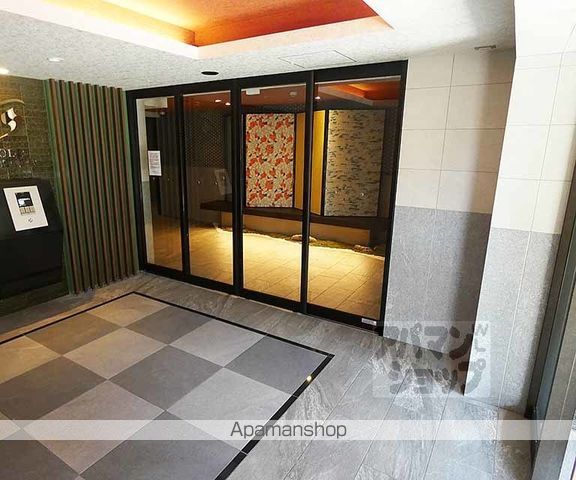 ファステート京都西陣エールの玄関写真