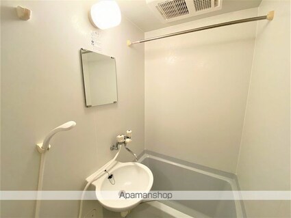 レオパレスプリマヴェーラ[1K/23.71m2]のバス