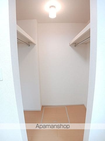 ミキハウスIIBの内装写真