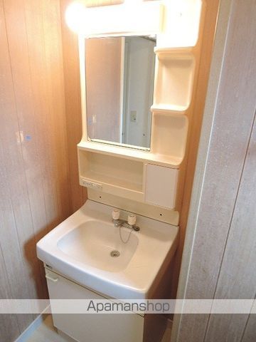 ファミール末吉の内装写真