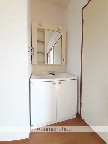 ニュ シティ中須加Bの内装写真