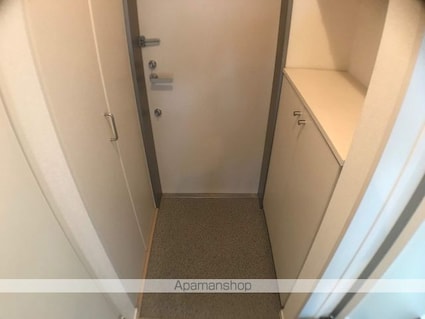 メゾン久保[2LDK/56.53m2]の玄関