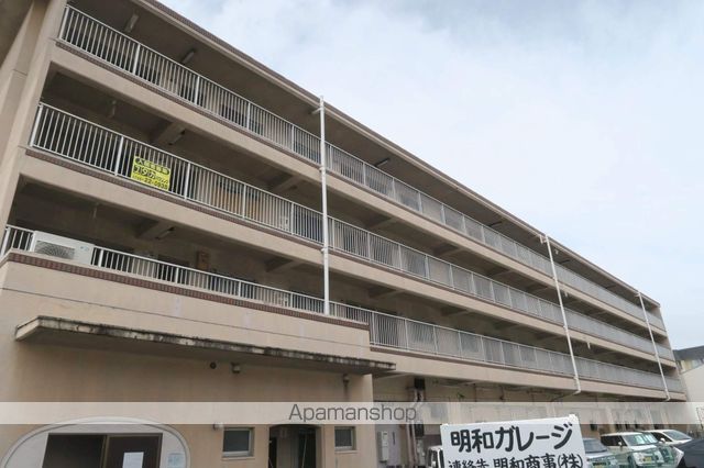 ロイヤルコーポ忠岡の外観写真