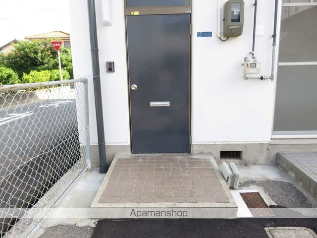 ハイツRの玄関写真