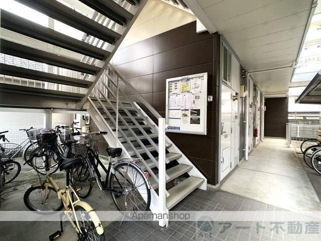 レオパレスフォーユー 本町の玄関写真