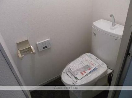 ドミエール高松[2DK/42.7m2]のトイレ