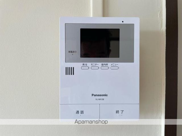 ヴィラ・アンソレイエ牟礼Iの内装写真