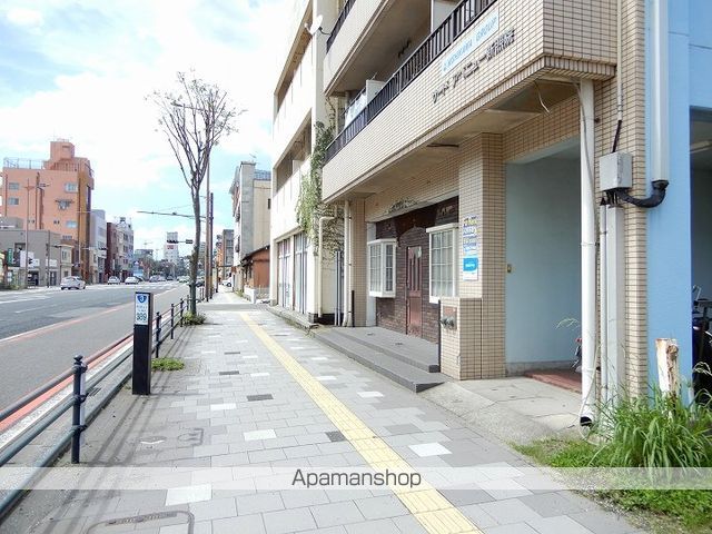 ウエストリバー新照院の外観写真