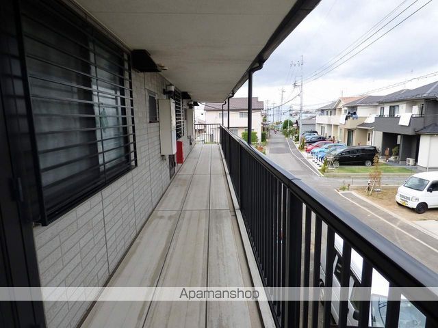 屋敷添ハイツの玄関写真