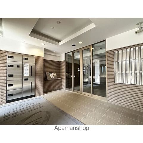 インペリアル山鼻の玄関写真
