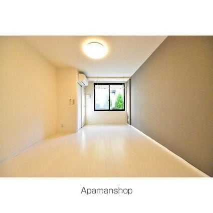 グローリオシェルト桜新町[1R/25.22m2]のリビング・居間