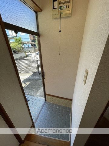 名古屋市名城線 志賀本通駅 徒歩11分 2階建 築42年の内装写真