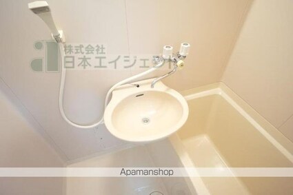 ＭＯＭＯ本町[1R/27m2]の洗面所