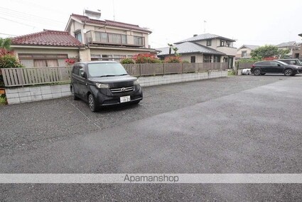 メゾン・パルⅡ[1LDK/45.6m2]の駐車場
