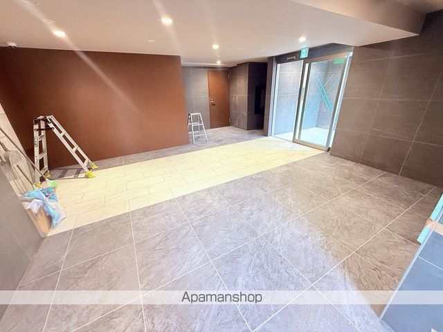 FIRSTFIOREMIKUNIIIの玄関写真
