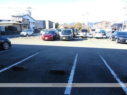 グレイス泉川[2LDK/52.89m2]の駐車場2