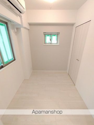 スプランディッド新大阪VIIIの内装写真