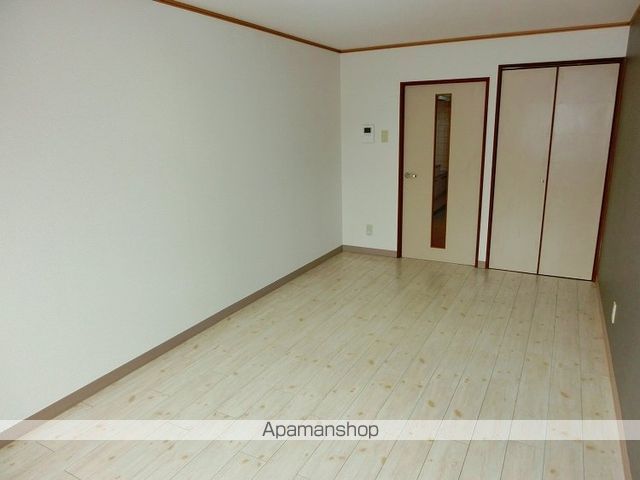アーバン上荒田の内装写真