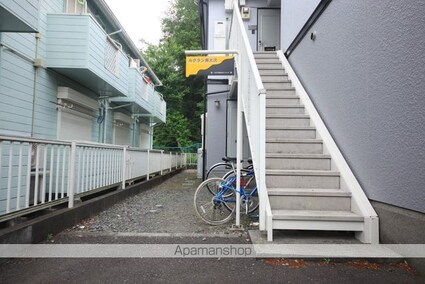 ルグラン南大沢[1R/20.25m2]のエントランス