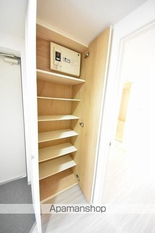 CUNA N23の内装写真