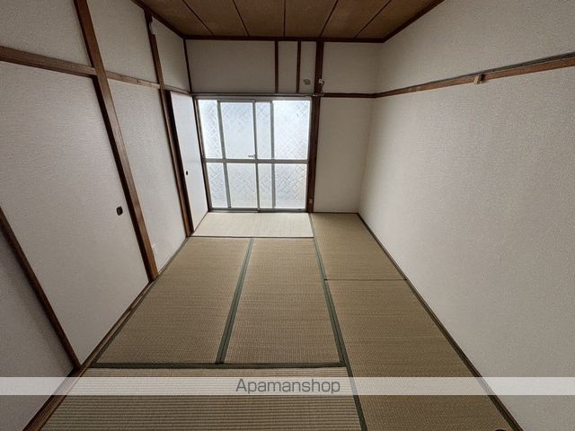 小西第一住宅の内装写真