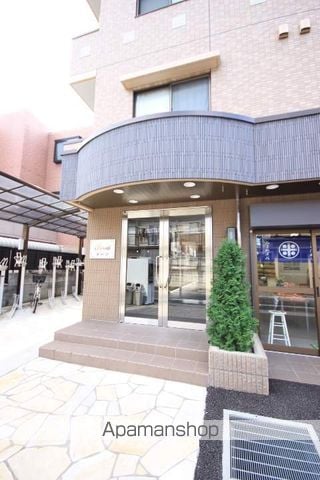 西武鉄道新宿線 本川越駅 徒歩7分 3階建 築14年の玄関写真