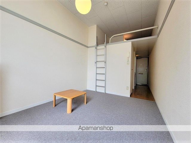 レオパレス菱屋西の内装写真
