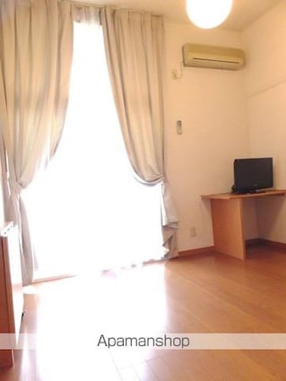 レオパレスルベエル[1K/20.28m2]のリビング・居間1