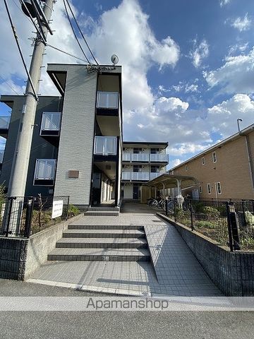 レオパレスMUSASHIの玄関写真
