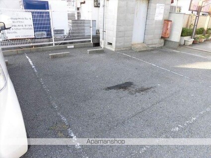 和歌山県和歌山市北島[1K/21.53m2]の駐車場