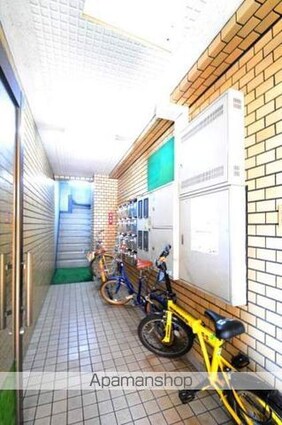 向田ビル[1K/18.15m2]の駐車場