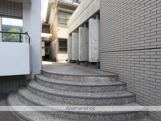 サニーサイドIIの玄関写真