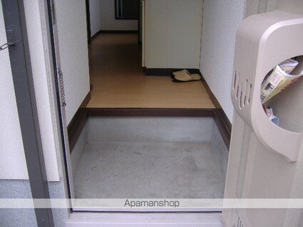 フォーブル小沢[2K/36.3m2]の玄関